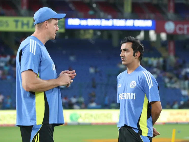 h4iqtn68_gambhir-and-morkel-bcci_625x300_18_February_25